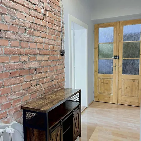 아파트 Zaroowka *